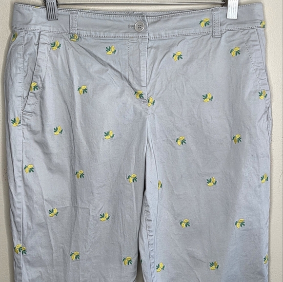 Talbots | Petite Cropped Lemon Embroidered Khaki Pants Size 10P - Picture 2 of 5